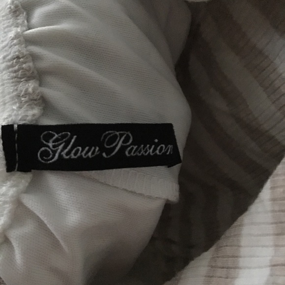 Glow Passion tan and white striped romper size S - Picture 6 of 8